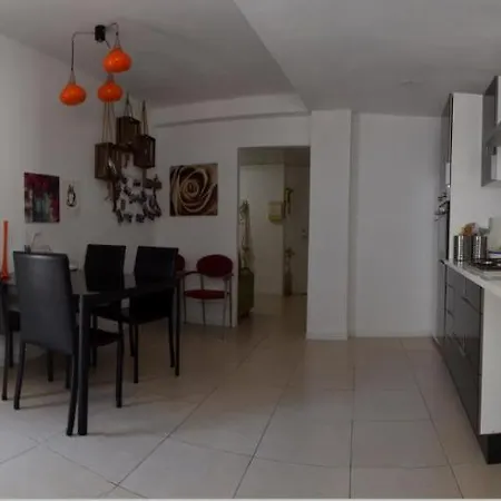 Apartment Vs