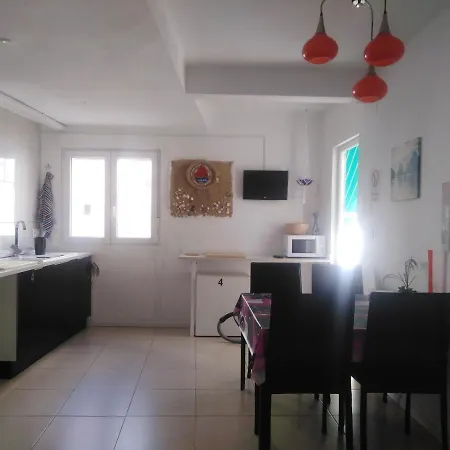 Apartment Vs