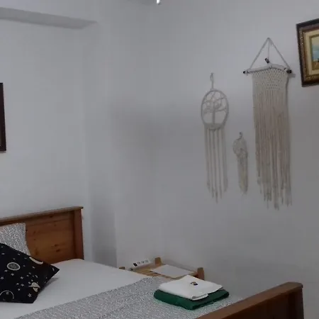 Apartment Vs